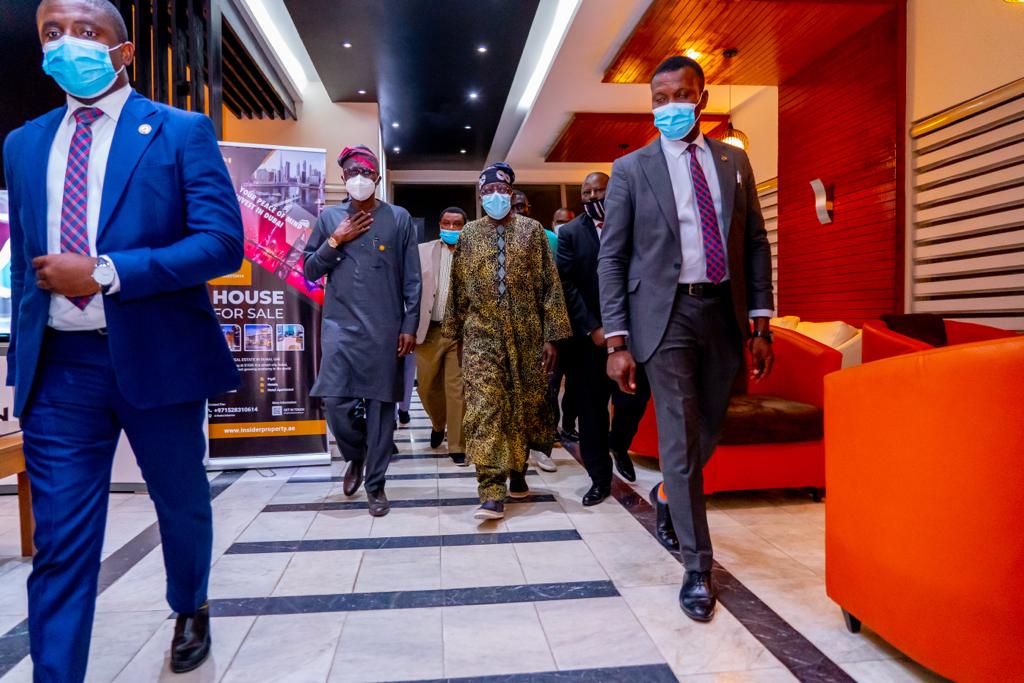 You are currently viewing TRIUMPHANT ENTRY AS ASIWAJU BOLA AHMED TINUBU RETURNS TO NIGERIA