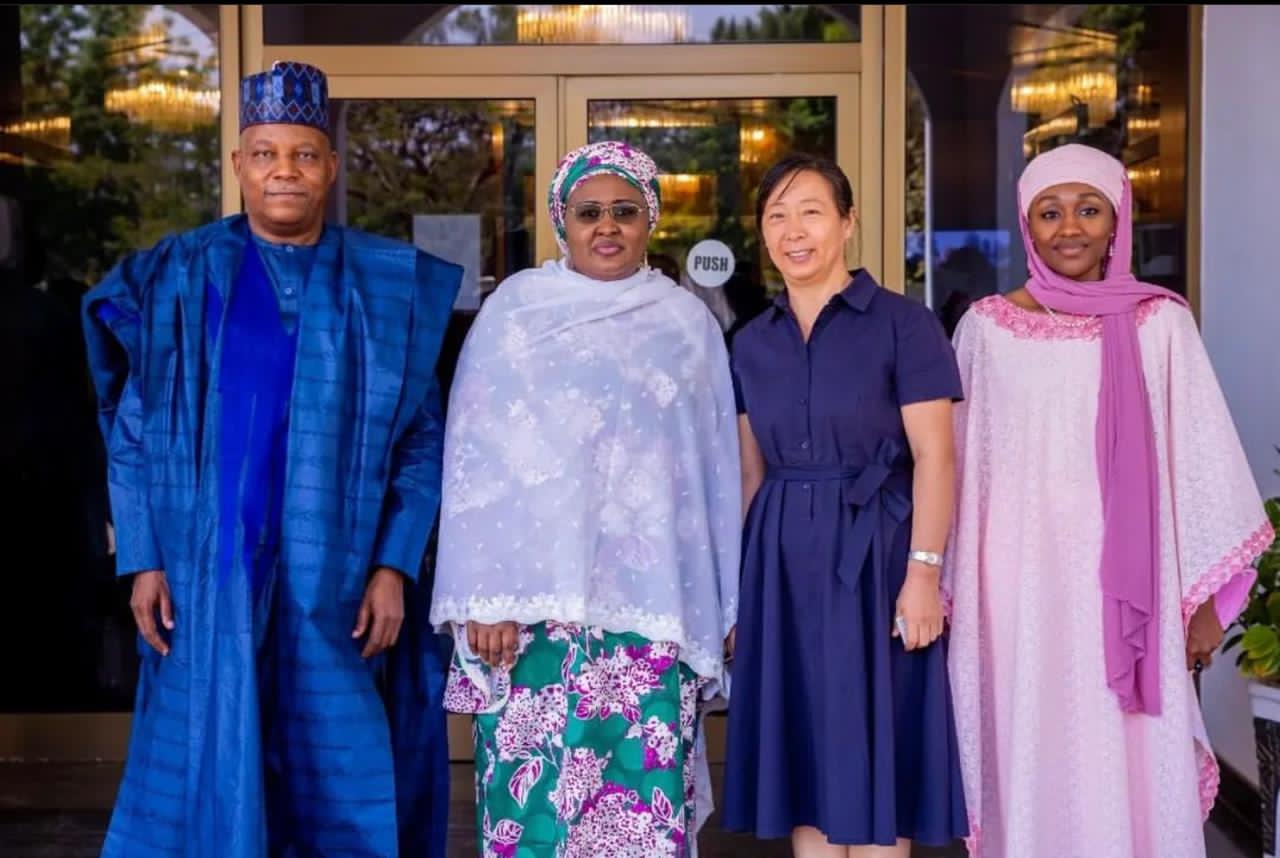 Read more about the article Aisha Buhari appoints Kashim Shettima as Future Assured College board chairman
