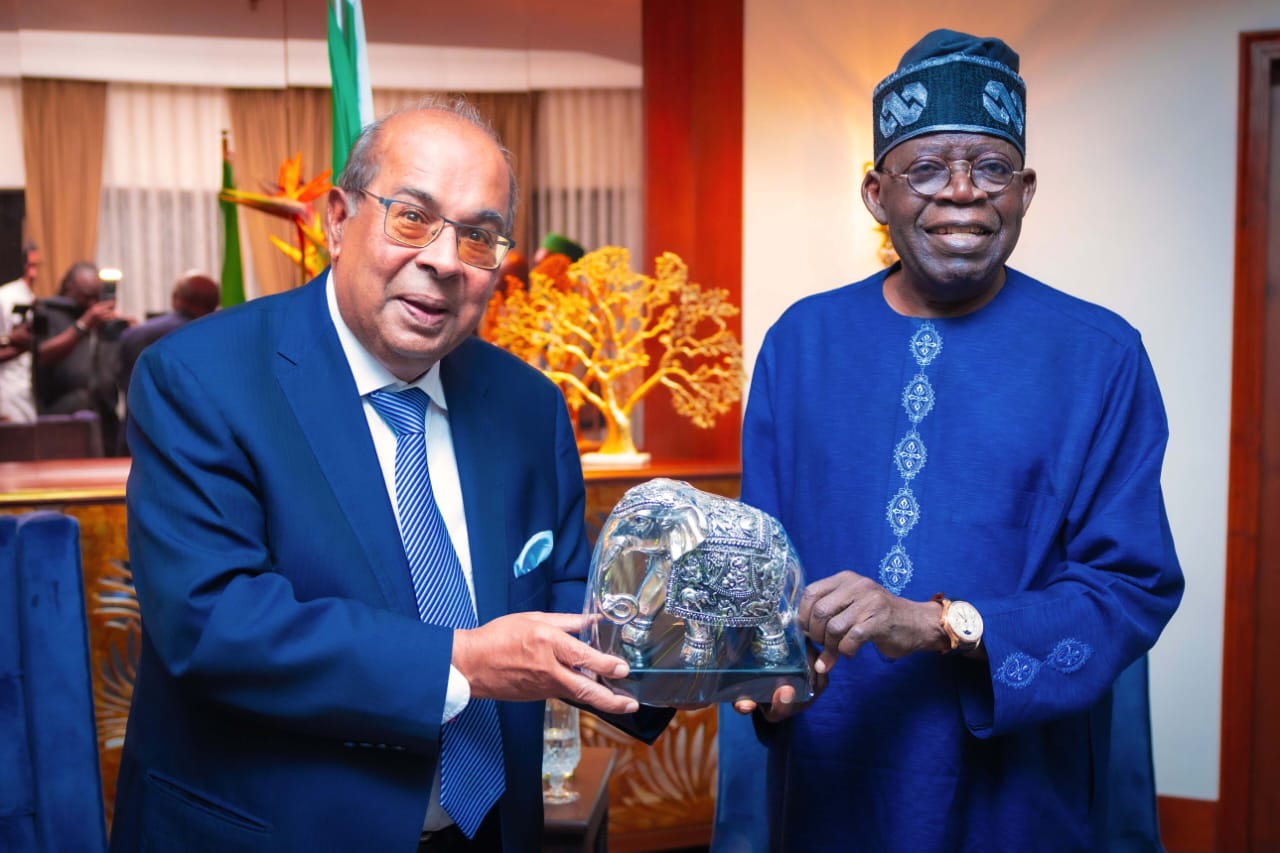 Read more about the article PRESIDENT TINUBU ARRIVES INDIA AND HEADS STRAIGHT INTO TOP-LEVEL INVESTMENT MEETING WITH HINDUJA CHAIRMAN AFTER 15 HOUR JOURNEY