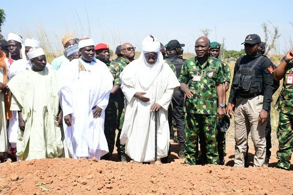 Read more about the article COAS visits scene of accidental drone strike in Kaduna