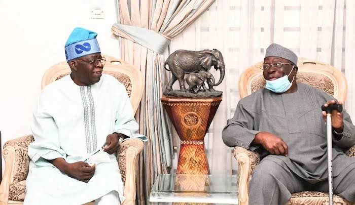 Read more about the article President Tinubu and Baba Adebanjo: A ‘Ringside’ Story