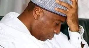 You are currently viewing 24 PDP Leaders Defect to APC, ADC as Saraki loses grip in Kwara