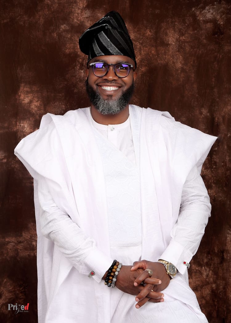 Read more about the article Ayobami Oyalowo Reflects On A Year Of Strategic Impact, Appreciates Staff And Stakeholders In New Year Message