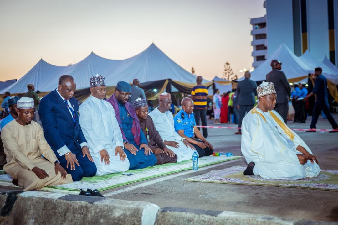 You are currently viewing IGP DISU HOSTS HISTORIC INTERFAITH IFTAR AND LENT DINNER FOR POLICE OFFICERS, ASSURES ENHANCED SECURITY NATIONWIDE